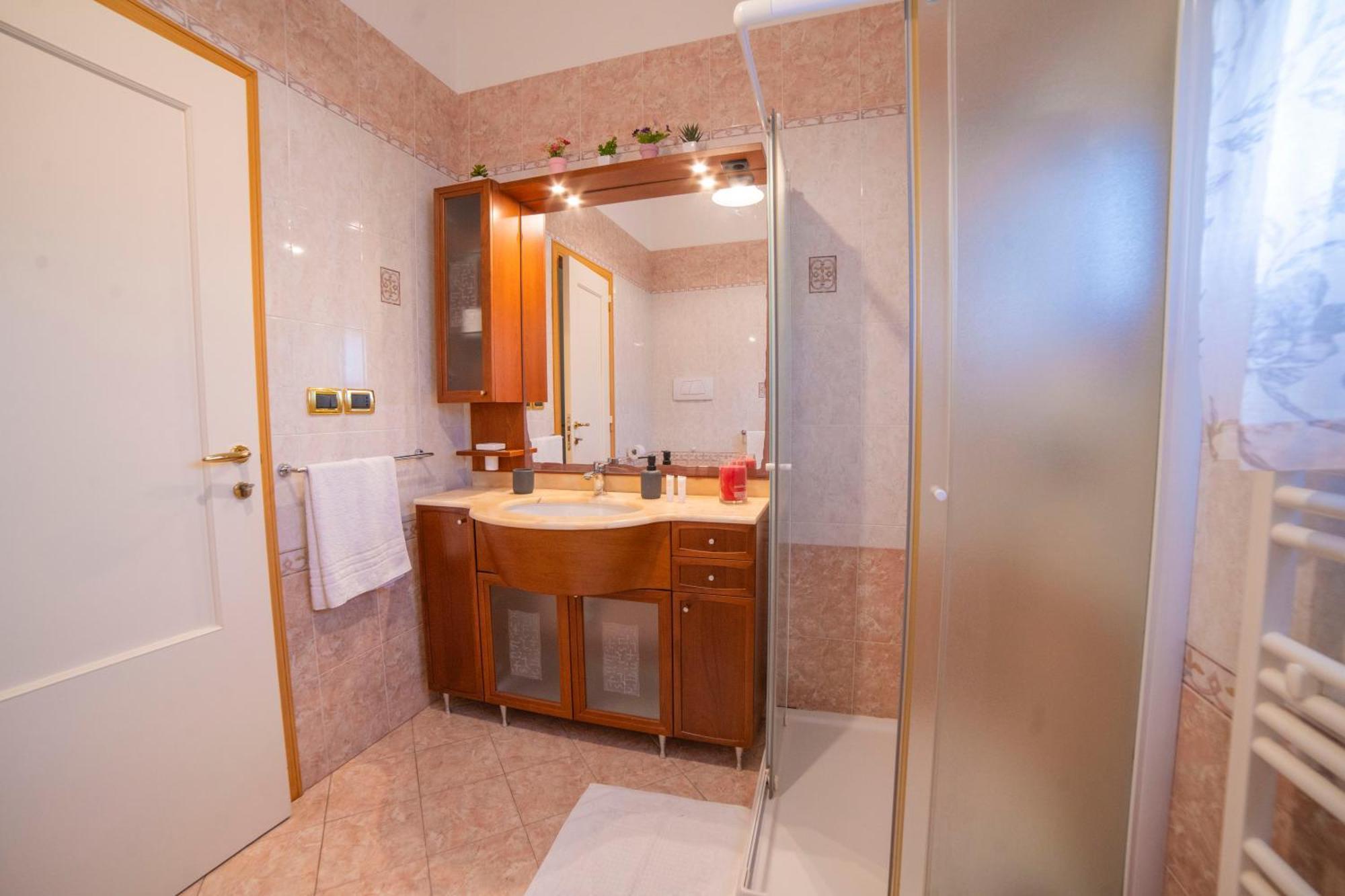 B&B A Due Passi Otranto Exterior photo